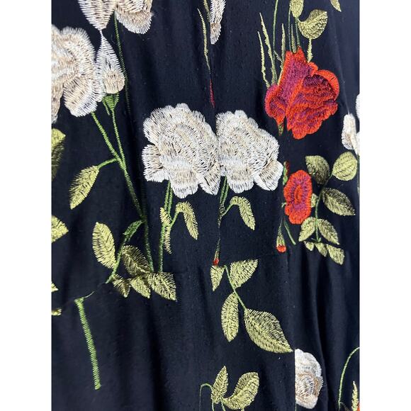 Anthropologie AKEMI + KIN Allora Size XS/S Floral Embroidered Oversized Top - Picture 6 of 7